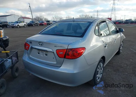 2010 Hyundai Elantra Gls z USA, uszkodzony, nr VIN KMHDU4AD2AU881014